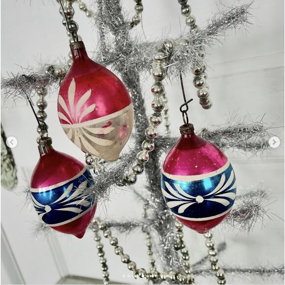 Vintage Christmas Tree Ornaments Teardrop Pink Aqua Blue Glass Poland Set 3 - Picture 5 of 9